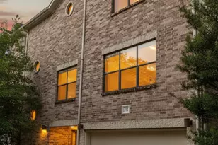 223 W 26th St, Houston, TX 77008 - Photo 1