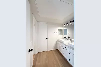 1860 White Oak Drive #376, Houston, TX 77009 - Photo 17