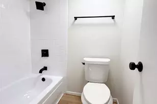 1860 White Oak Dr, Houston, TX 77009 - Photo 19