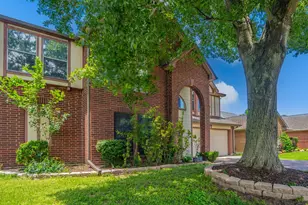 2304 Caroline St, Dickinson, TX 77539 - Photo 3