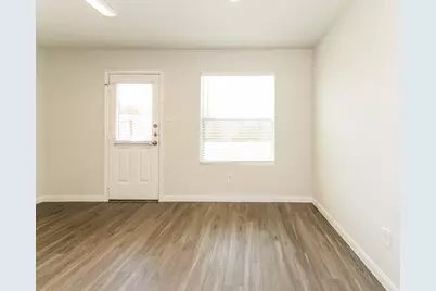5534 Plantation Forest Drive, Katy, TX 77449 - Photo 5
