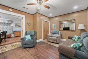 2212 32nd St, Galveston, TX 77550 - Photo 9