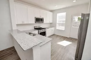 25812 Hedgerow Dr, Magnolia, TX 77355 - Photo 17