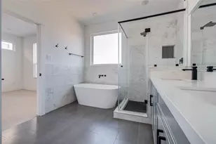 2054 Johanna Crk Dr, Houston, TX 77055 - Photo 21