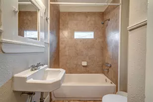115 Goldenrod St, Houston, TX 77009 - Photo 3