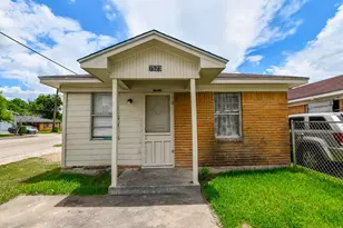 7523 La Salette St, Houston, TX 77021 - Photo 9