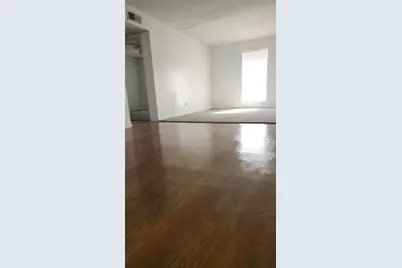 105 Avondale Street #16, Houston, TX 77006 - Photo 5