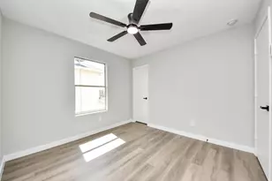 1718 Peyton Circle Court, Houston, TX 77049 - Photo 35