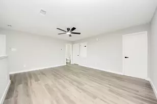 1718 Peyton Circle Court, Houston, TX 77049 - Photo 29