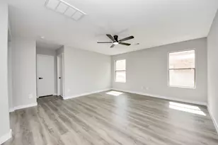 1718 Peyton Circle Court, Houston, TX 77049 - Photo 15