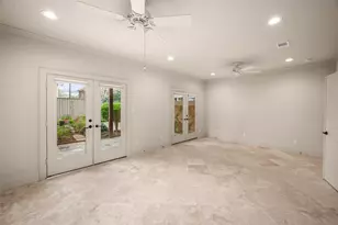 1650 Bonnie Brae St, Houston, TX 77006 - Photo 33