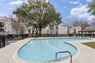 9809 Richmond Ave, Houston, TX 77042 - Photo 11