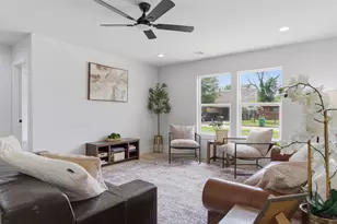5603 Rue St, Houston, TX 77033 - Photo 3
