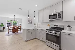 5603 Rue St, Houston, TX 77033 - Photo 1