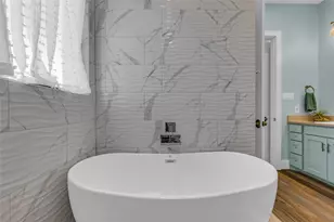 312 Seagrass, Gilchrist, TX 77617 - Photo 25