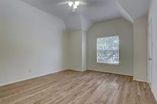 14019 Lake Trail Dr, Sugar Land, TX 77498 - Photo 13