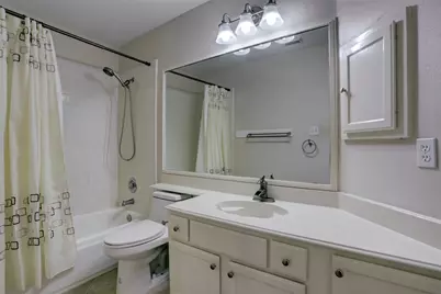 14019 Lake Trail Drive, Sugar Land, TX 77498 - Photo 9