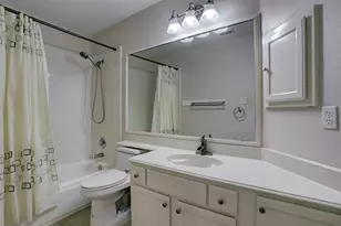 14019 Lake Trail Dr, Sugar Land, TX 77498 - Photo 9