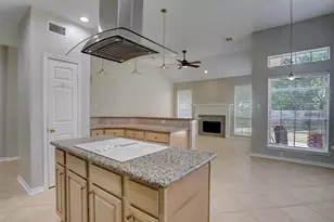 14019 Lake Trail Dr, Sugar Land, TX 77498 - Photo 7