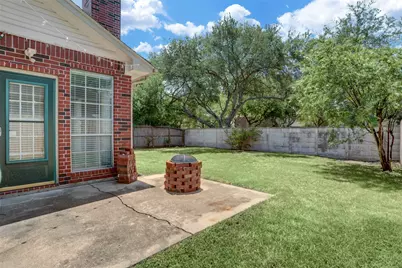 14019 Lake Trail Drive, Sugar Land, TX 77498 - Photo 17