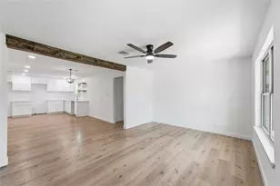 7429 W Knoll St, Houston, TX 77028 - Photo 3