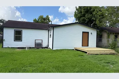 7429 W Knoll Street, Houston, TX 77028 - Photo 15