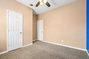 128 Robertson Ln, Jarrell, TX 76537 - Photo 21