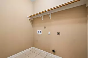 128 Robertson Ln, Jarrell, TX 76537 - Photo 27