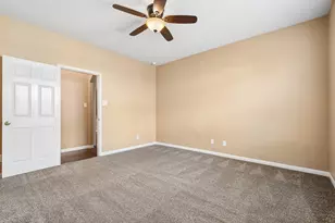 128 Robertson Ln, Jarrell, TX 76537 - Photo 33