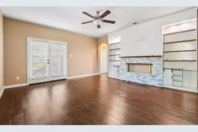 128 Robertson Lane, Jarrell, TX 76537 - Photo 11