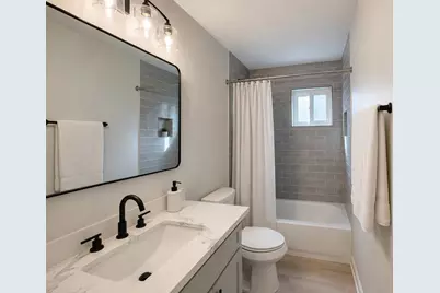 13638 Greenridge Drive, Sugar Land, TX 77498 - Photo 15