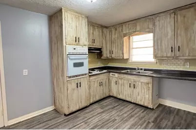 3270 Christopher Street, Beaumont, TX 77708 - Photo 9