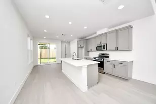 4333 Avron Dr, Stafford, TX 77477 - Photo 11