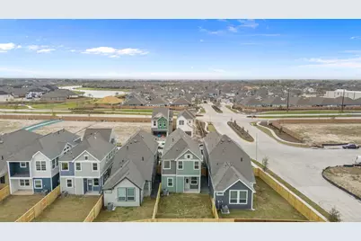 10130 Palm Springs Place, Iowa Colony, TX 77583 - Photo 5
