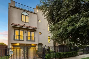 2006 Helena St, Houston, TX 77002 - Photo 3