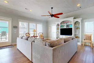 2809 Tradewind Ln, Crystal Beach, TX 77650 - Photo 39