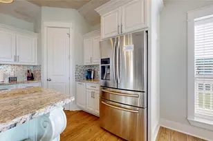 2809 Tradewind Ln, Crystal Beach, TX 77650 - Photo 43