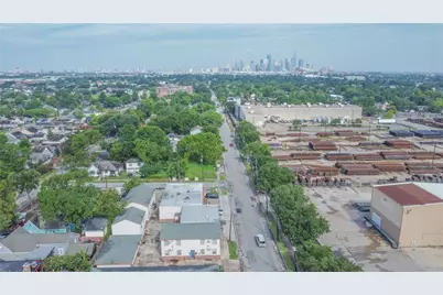 5320 Polk Street #14, Houston, TX 77023 - Photo 11