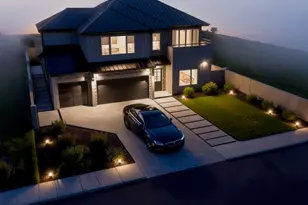 1457 Confederate Rd, Houston, TX 77055 - Photo 1