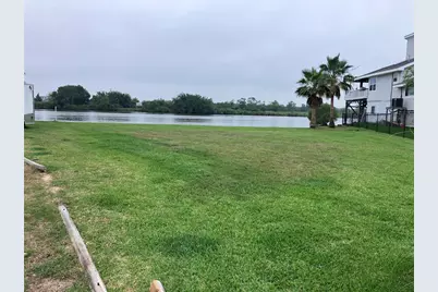 4408 Island Drive, Dickinson, TX 77539 - Photo 3