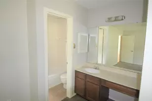24006 Merry Oaks Dr, Spring, TX 77373 - Photo 17