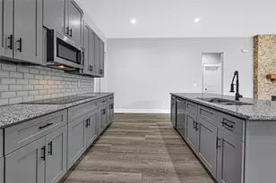 12928 Oakwood Cir, Willis, TX 77318 - Photo 11