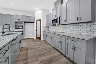 12928 Oakwood Cir, Willis, TX 77318 - Photo 13