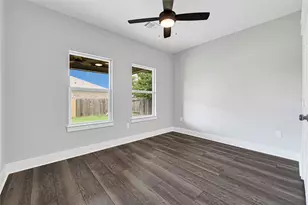 12928 Oakwood Cir, Willis, TX 77318 - Photo 7