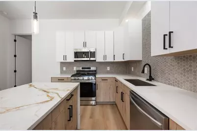 7920 Boy Street #A/B, Houston, TX 77051 - Photo 11