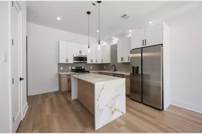 7920 Boy Street #A/B, Houston, TX 77051 - Photo 9
