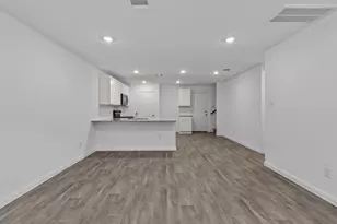 11918 Detar Ct, Willis, TX 77378 - Photo 5