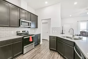 260 Shoreview Dr, Conroe, TX 77303 - Photo 9