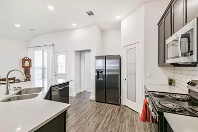 260 Shoreview Drive, Conroe, TX 77303 - Photo 11