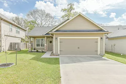 260 Shoreview Drive, Conroe, TX 77303 - Photo 1